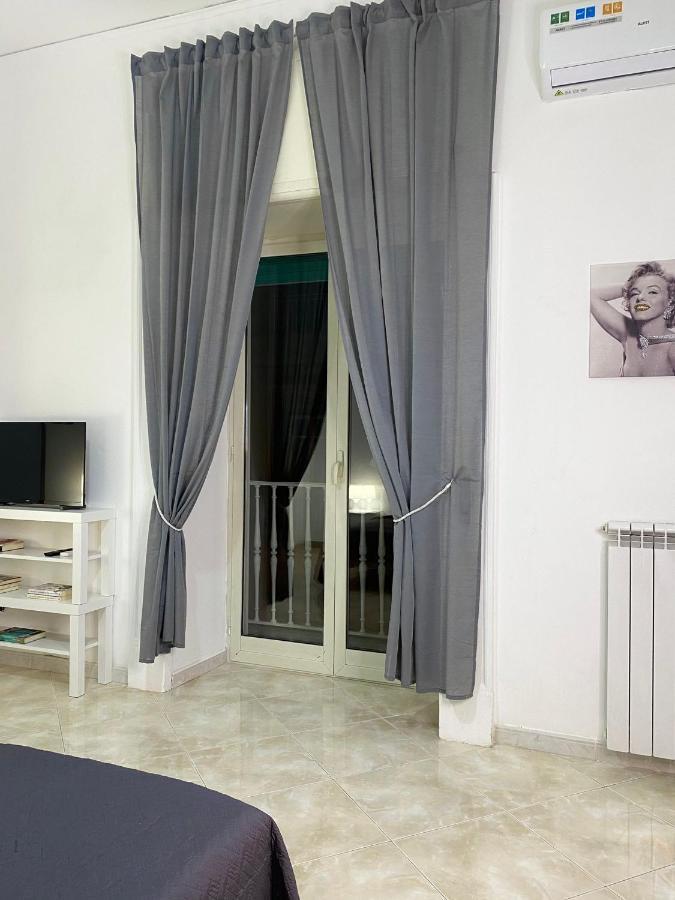 De Lollis Apartments Napoli Ngoại thất bức ảnh